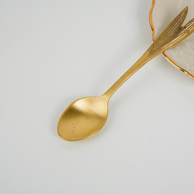 The Artisan Gold-Finish Server